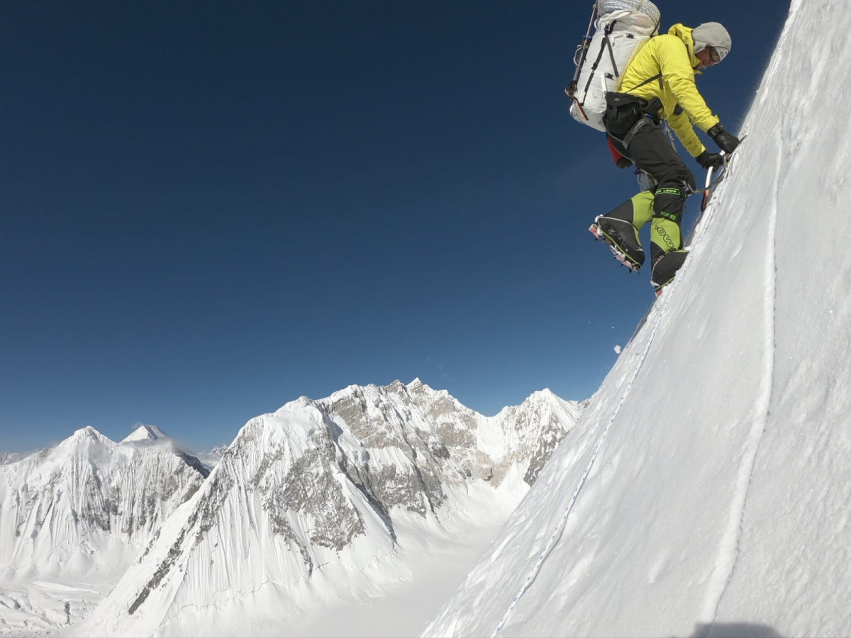 Ascensiune cu Don Bowie la aproape 7000m, foto Alex Găvan